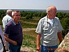 OTL a.D. Doebel und O a.D. Werdermann, re. sichtlich beeindruckt.JPG